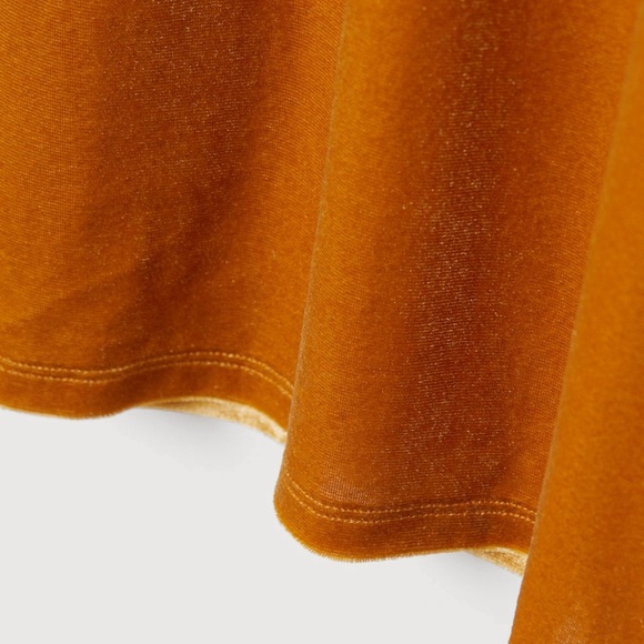 Gold long sleeve velvet mini dress in size Small. - Picture 9 of 9